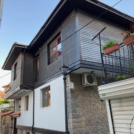 Goodrest Villa *
